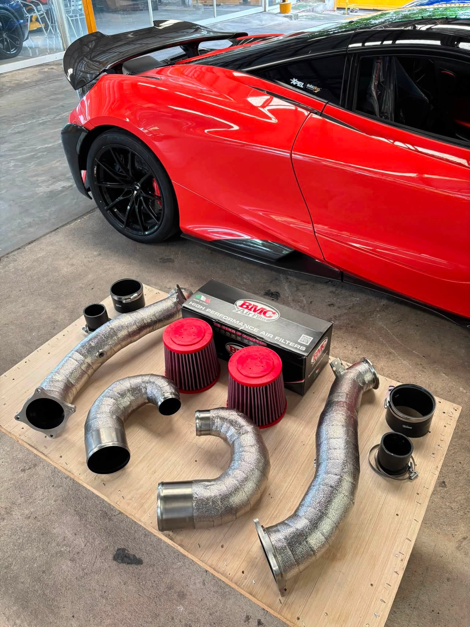 ล้อและชุดอัปเกรดสมรรถนะสำหรับ McLaren