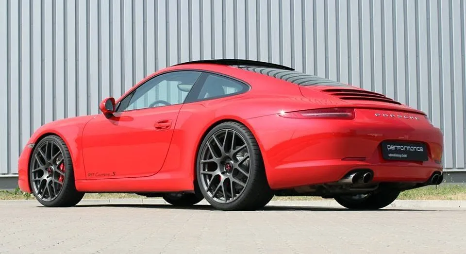 Porsche 911 Carrera S สีแดง ผลงานปรับแต่งโดย Doctor Auto Performance