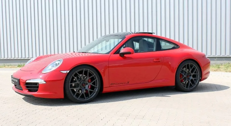 Porsche 911 Carrera S สีแดง ล้อและช่วงล่างสมรรถนะสูง Doctor Auto Performance