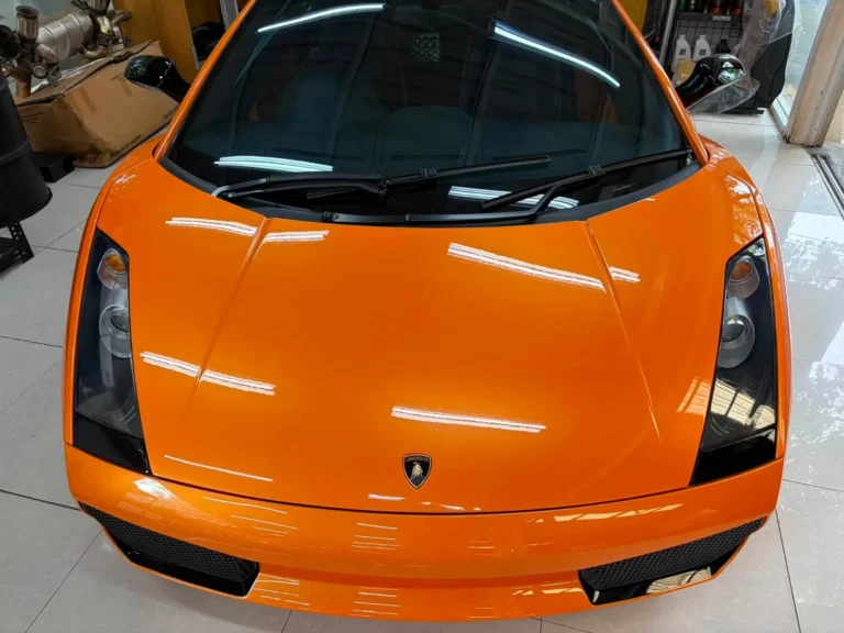 Lamborghini Gallardo สีส้ม ผิวสีเงางามหลังบริการดีเทลลิ่ง Doctor Auto Clinic